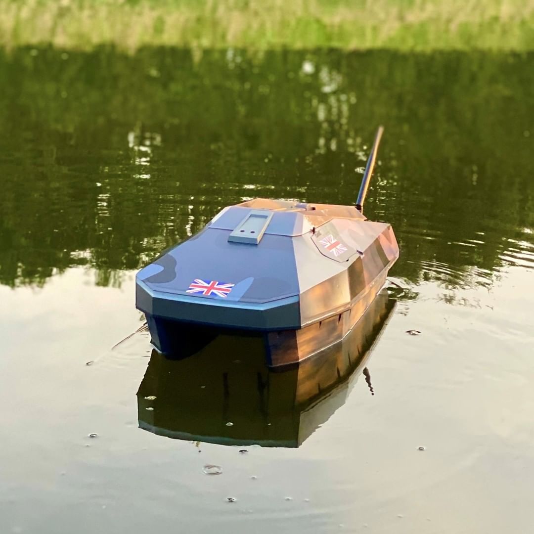 How to Achieve Different Baiting Patterns with A Bait Boat